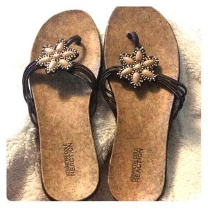 Kenneth Cole Reaction sandals 🏝